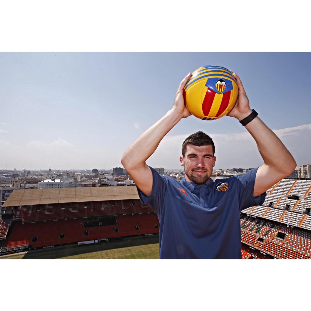 MatyRyan's tweet image. My new home! | Mi nueva casa! #Amuntvalencia @valenciacf