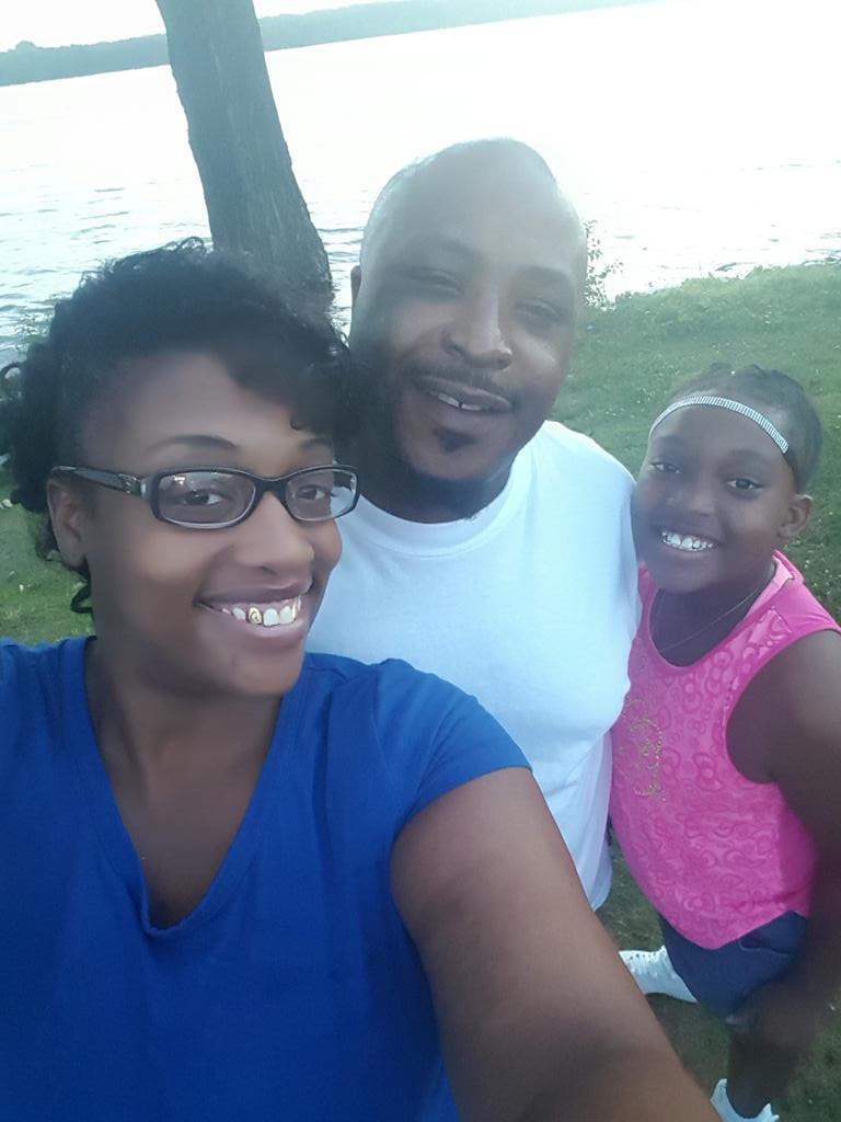 DaLady3's tweet image. My fam -1