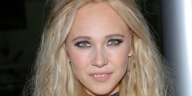 Juno Temple turns 26 today! Happy Birthday! 
