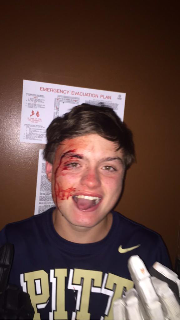 T_schleif's tweet photo. Lax team turned into doctors after this #lockerbox http://t.co/Xwcn6kZdOu