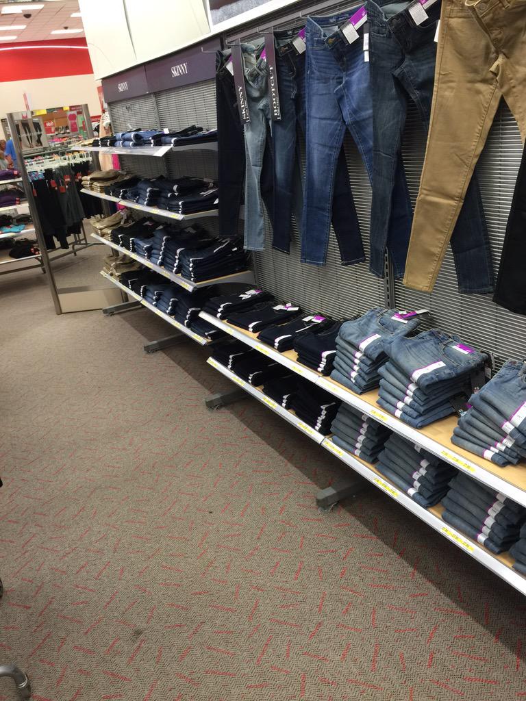 All new denim #drivingsales #thatswhaticallbrand  <a href="/ArleneBammert/">Arlene Bammert</a> <a href="/ERGronli/">Eric Gronli</a> @jason1456target <a href="/moenbrent/">Brent</a>