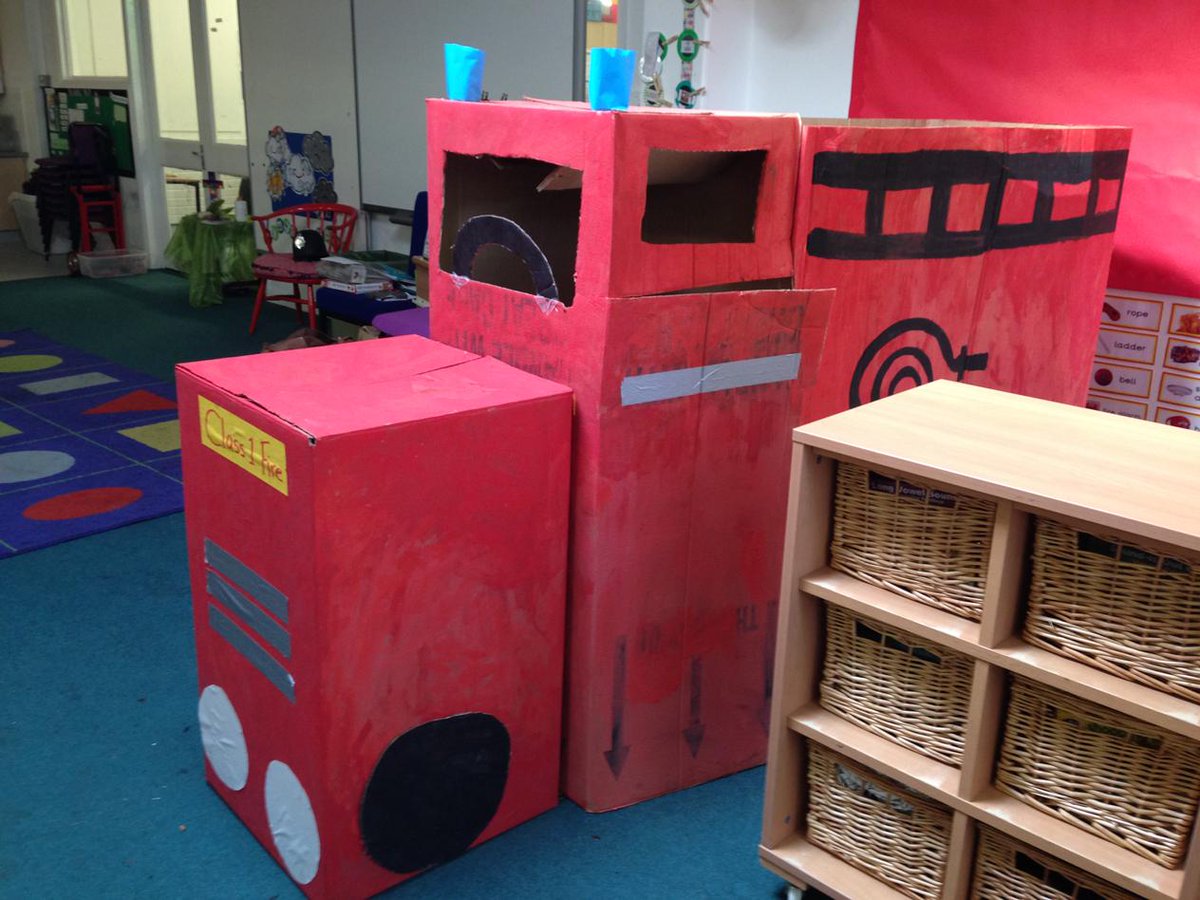 Real_KES's tweet photo. Boxes are a great way to keep your kids entertained this summer! http://t.co/w3ltkFLC3l