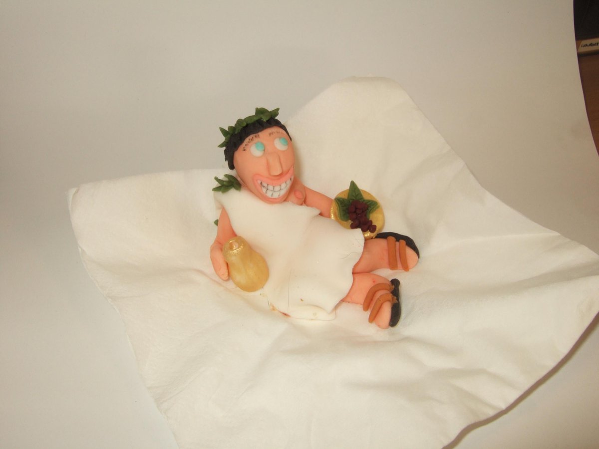 BeauStHoard's tweet photo. A sugar Roman from the Radstock in Bloom cake. Kindly given to us by the organising committee. Too good to eat! http://t.co/pPTebZkoP5