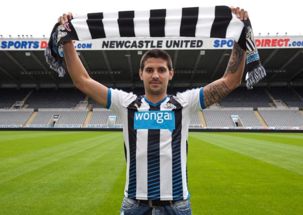 shieldsgazette's tweet image. First question to @milesstarforth is on that man Mitrovic.
Live Q&amp;amp;A here: shieldsgazette.com/live/event?139… #nufclive