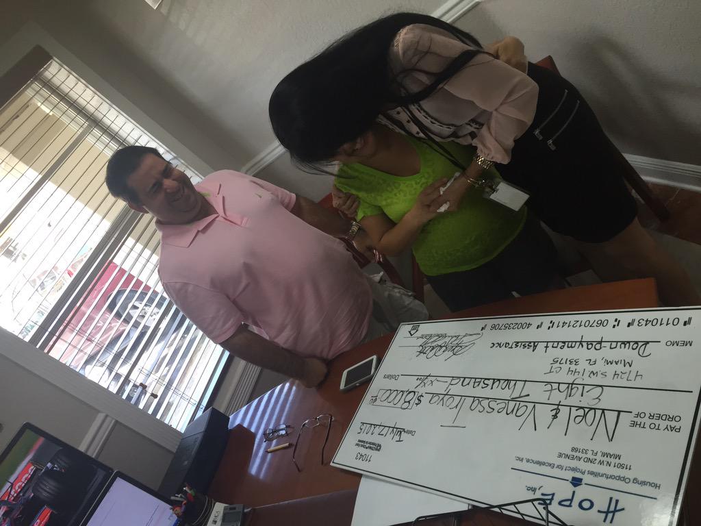 erccinfo's tweet photo. Section 8 participants closing on their home #Firsttimehomebuyers #hope #hbe #buyer #homebuyer @hope_fhc http://t.co/92bHD0kpp3
