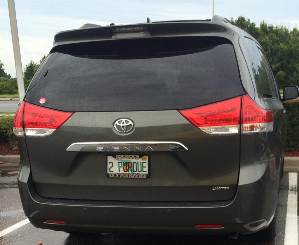 BecsB8's tweet image. Found @KKiermaier39 new whip. #2purdue @RaysBaseball