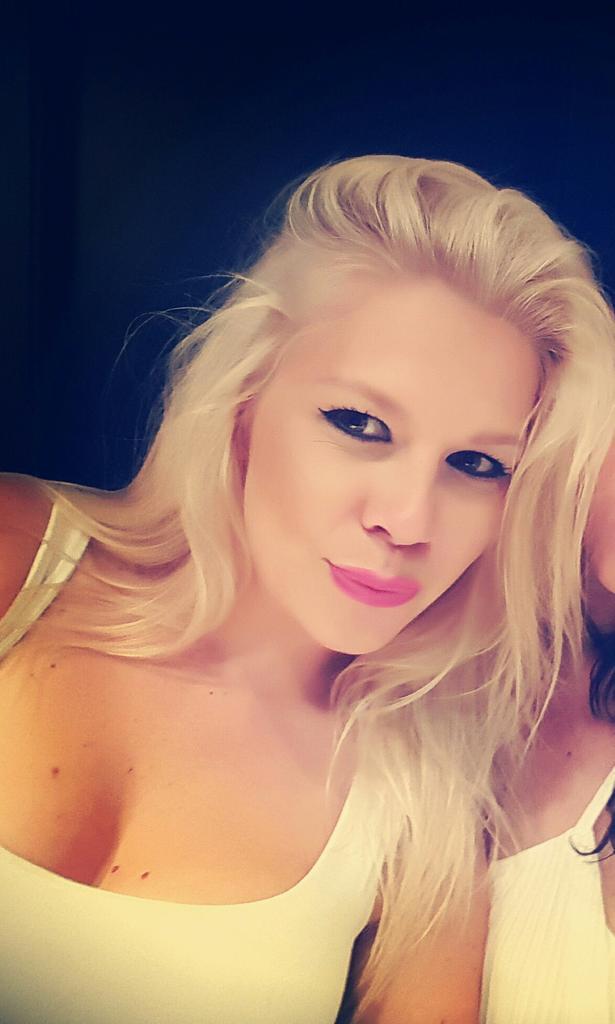 stefanie (@stefanie060590) on Twitter photo 