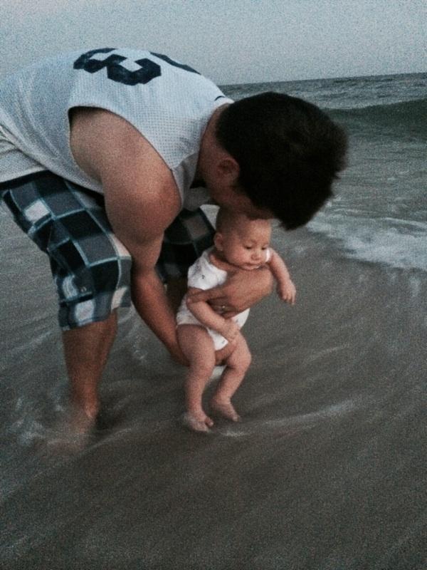Mrs_CochranLHS's tweet photo. Jaden is getting so big! Last week we took him to the beach! I hope everyone is having a great summer!! http://t.co/Tqd17rkBoq