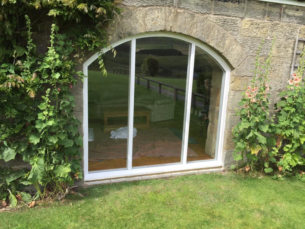 OchiltreeWindow's tweet photo. Arched hardwood window manufactured and fitted.Call Neil on 01434 609361 #northeasthour #nefollowers #smallbizutd http://t.co/Hf1mV1kmWH