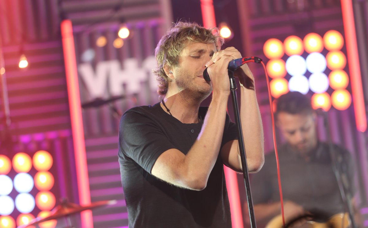 .<a href="/awolnation/">awolnation</a> sounded amazing when they performed Hollow Moon (Bad Wolf) on #BMBL! 🎵 --> on.vh1.com/1RKHfhr