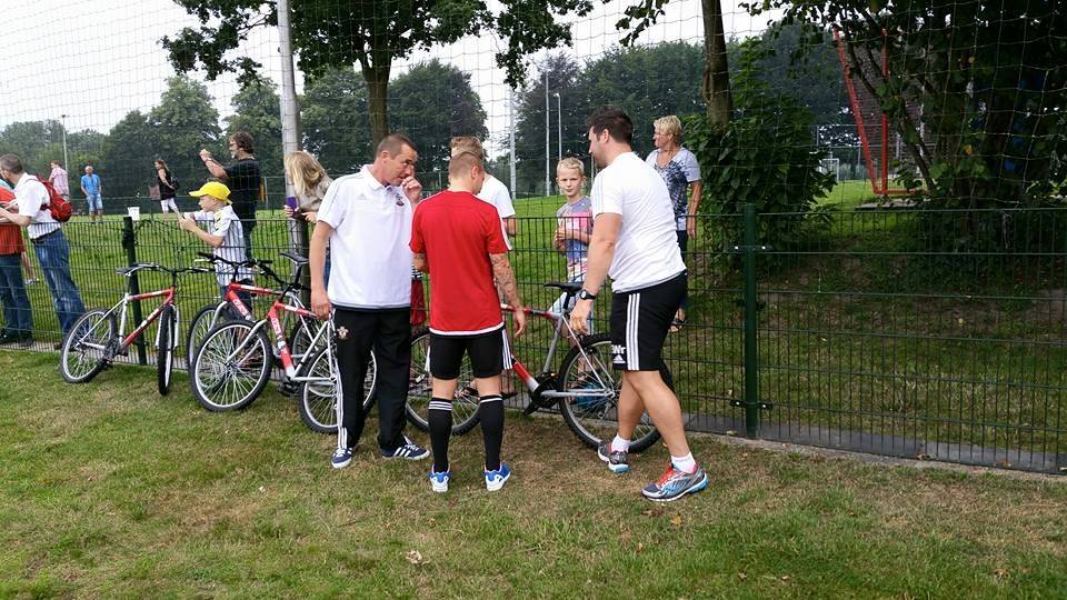 Clasie didn't want to leave yesterday as his bike had a Ajax sign on it. Staff had to remove it! #SaintsFC