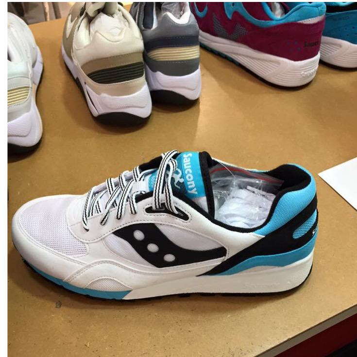 GucciP_MrLeaker's tweet photo. Saucony SS2016 #saucony #sauconys #shadowmob http://t.co/7WYTx07COo
