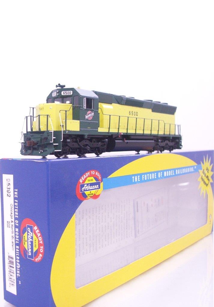 ooho_co_uk's tweet photo. #ATHEARN 95392 #HOGAUGE - #AMERICAN #EMDSD45 #DIESELOCOMOTIVE CNW LIVERY 6500 #DCCREADY http://t.co/OXDK7JTMTh http://t.co/y3MEx6YlTu