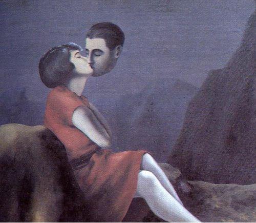 Manolonchelo's tweet photo. R E N E   M A G R I T T E 
     1898 / 1967
       BELGIAN
Love from a Distance http://t.co/NWElzNaVId