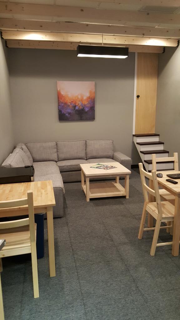 J9Scopp's tweet photo. Great day at Bisk: My 5th anniversary &amp; newest conference room (The Basement) was revealed! @BiskBits @BiskMorale http://t.co/dQhbVMcorL