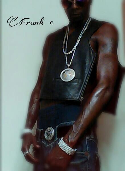 SIMPLY_THE_B__'s tweet photo. LOOKING FOR A MODELLING CAREER. http://t.co/oSdT0BOtAY