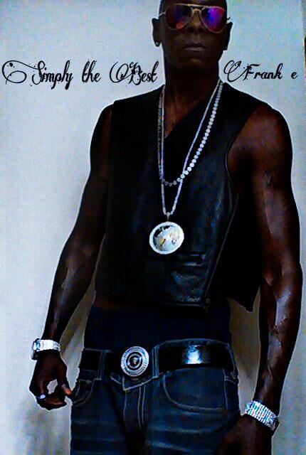 SIMPLY_THE_B__'s tweet photo. LOOKING FOR A MODELLING CAREER. http://t.co/oSdT0BOtAY