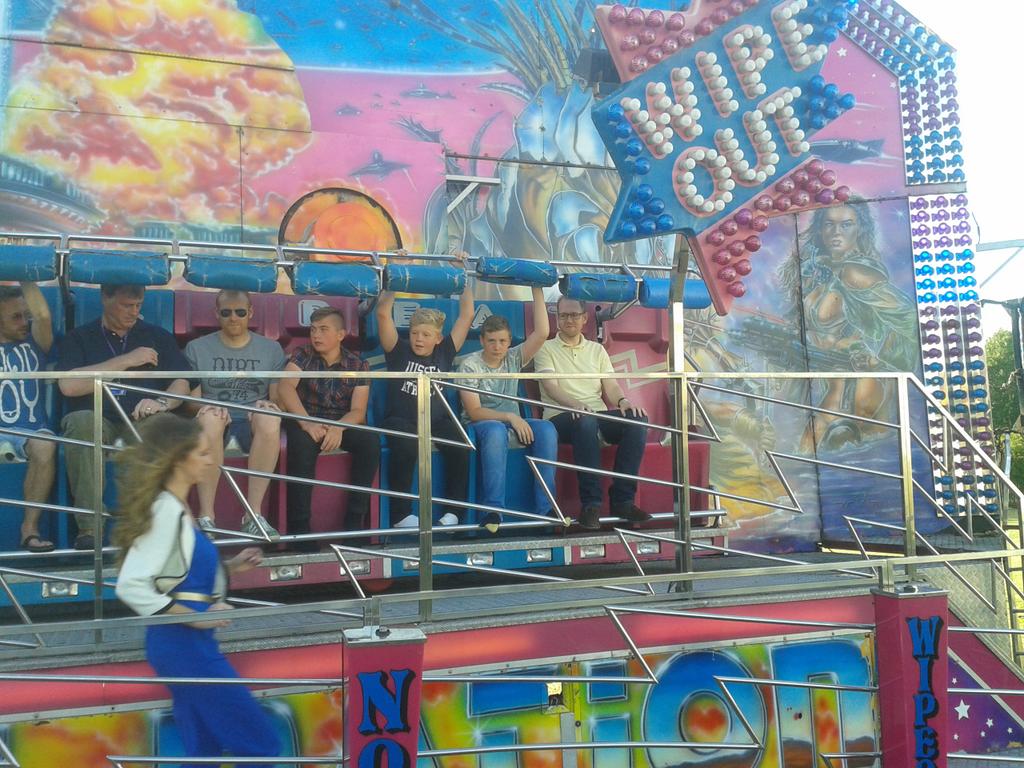 KBA2MM's tweet photo. Wow!! A beyond outstanding end of term staff party. Thank you @KBAGriffin @KBABraveheart @KBAViking @KBAPhoenix http://t.co/KnY0YGU8uK