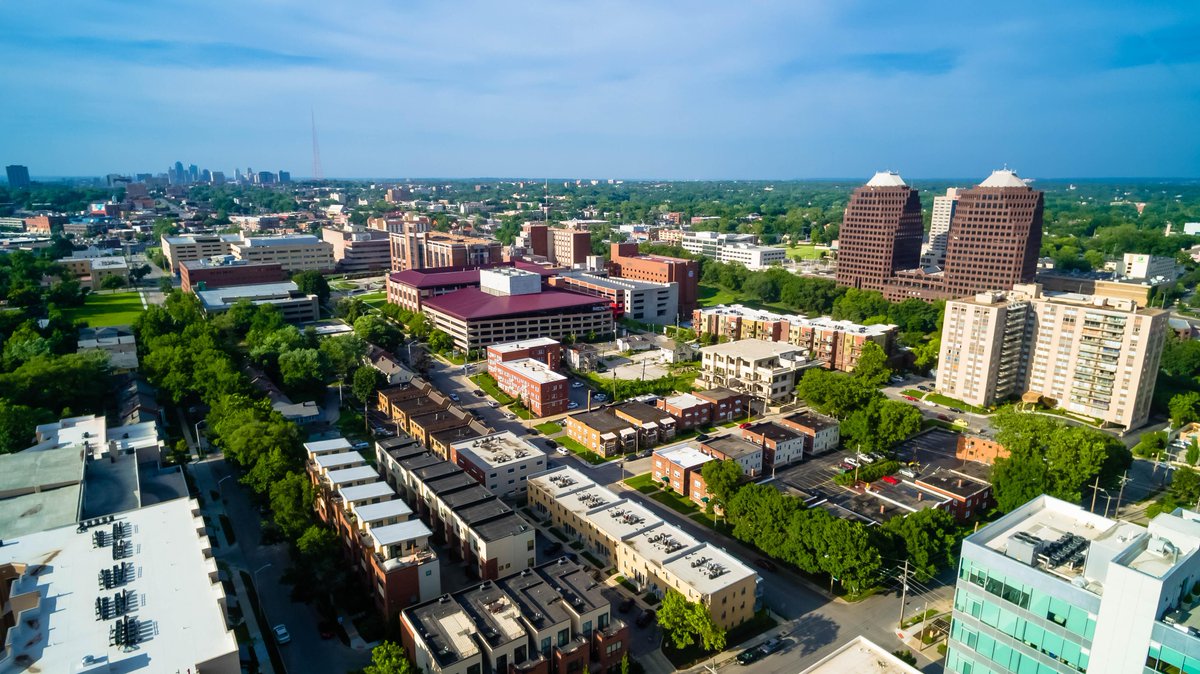 nimbusmediakc's tweet image. We strive on being Kansas City&apos;s leader in cinematic aerial photography. #KansasCity #ThePlaza #DJI #Inspire1