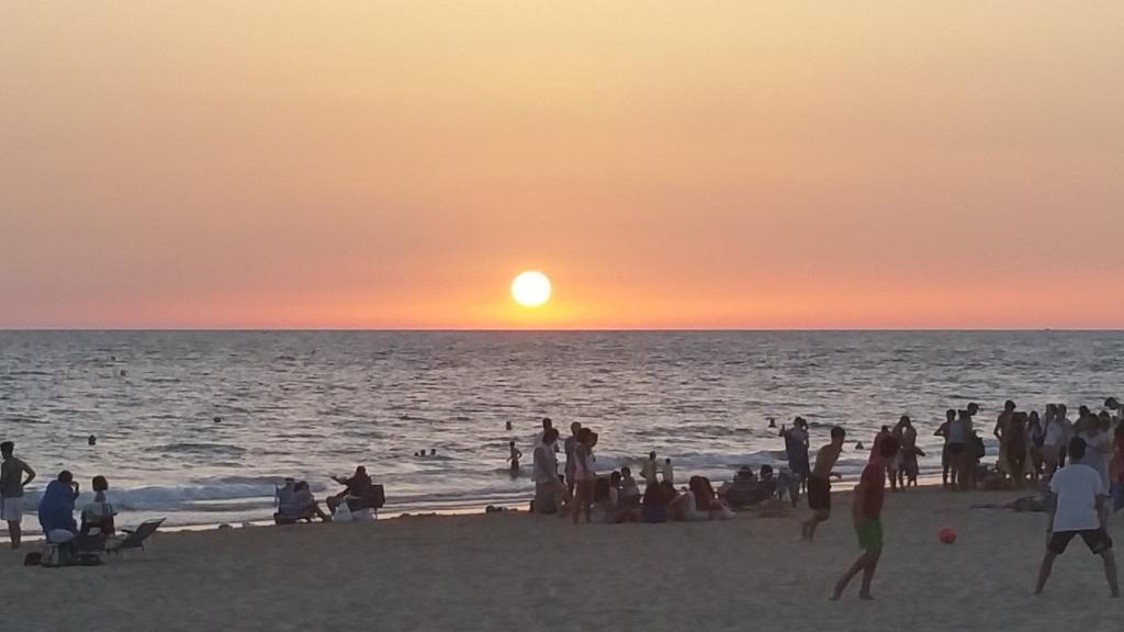 ChipionaOnline's tweet photo. Sol pendular #Chipiona @PuestasDeSol @TurismoChipiona @Cadiz_Turismo http://t.co/O2XdUaCbFP