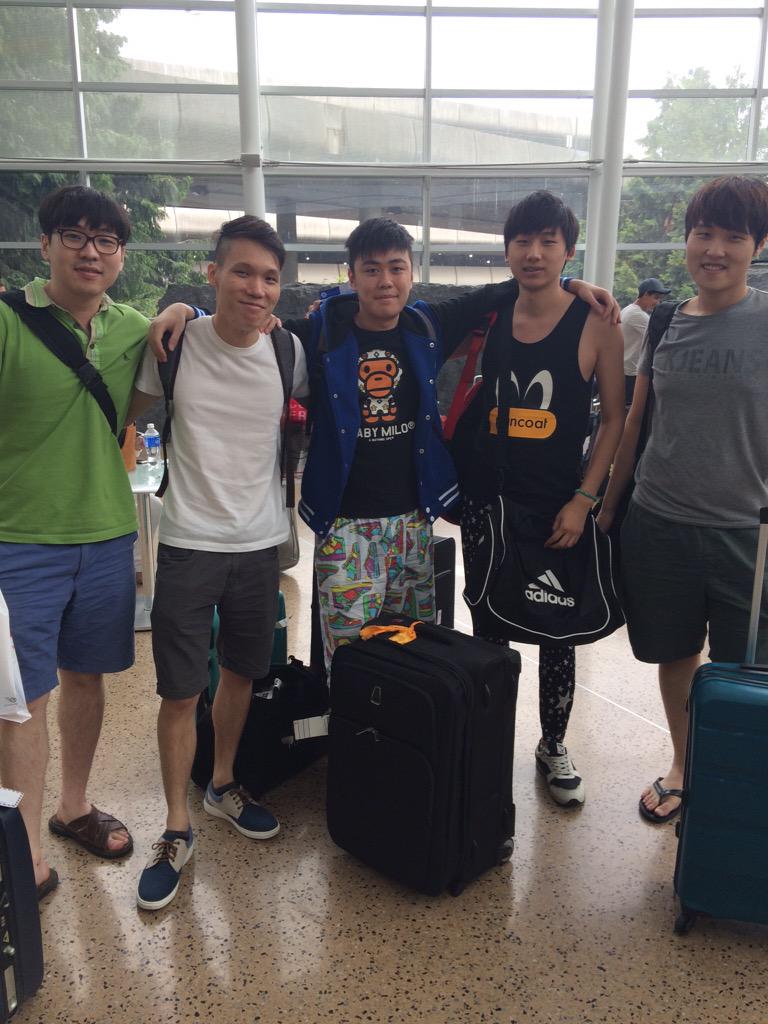 CKdmSycUcAAOZ85.jpg:large