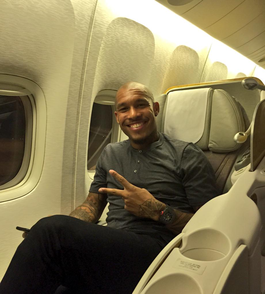.<a href="/NDJ_Official/">Nigel de Jong</a> is on board and he is ready to fly! #weareacmilan <a href="/emirates/">Emirates</a>