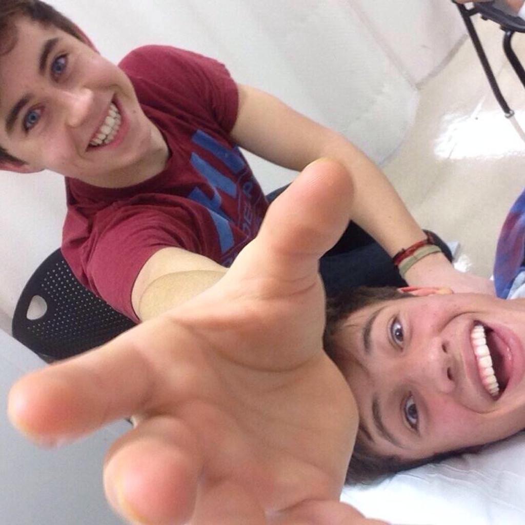 KarennCollins's tweet photo. #MyFavoriteCashMoment
@camerondallas I Love Cash❤ http://t.co/m5nEsDJc0T