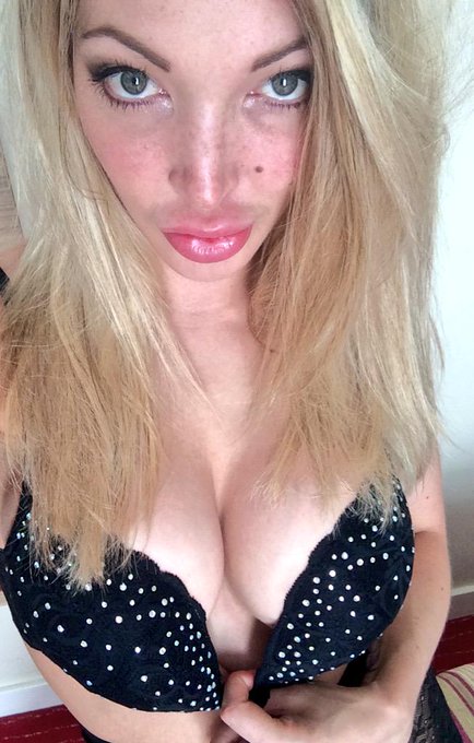 👀 reached 20k followers! Thanks guys 😘😘 http://t.co/P0WpWCuJGh<a href="/tag/kensington"class="tags"><span>#kensington</span></a>