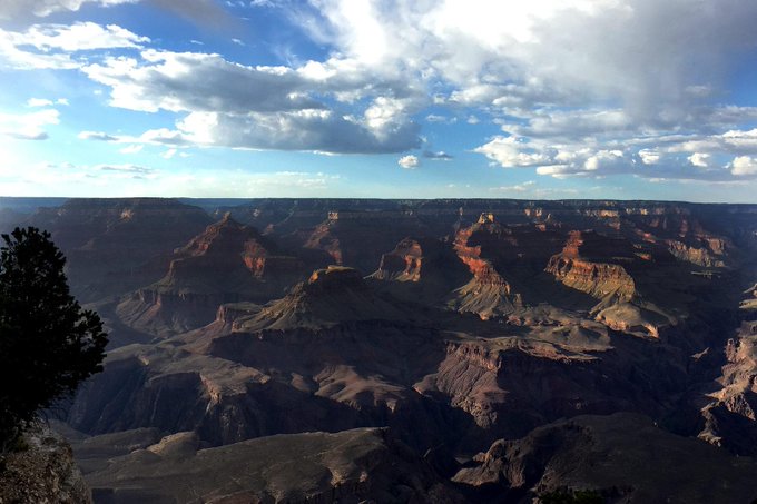 Picture I took when I was at the Grand Canyon … #GrandCanyon http://t.co/1k62DDer7g
