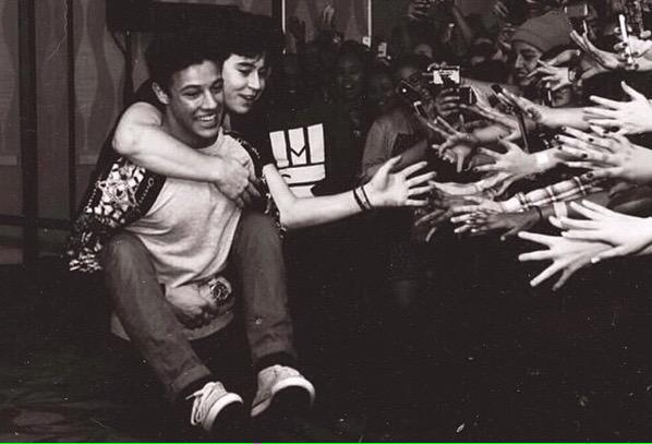 _to_matt's tweet photo. 😢 Miss this friendship 😢 #MyFavoriteCashMoment http://t.co/B7NSlmm854