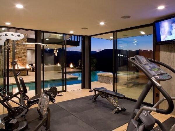 TopGrowthETFs's tweet photo. I want a personal gym http://t.co/ZGabb43UaM