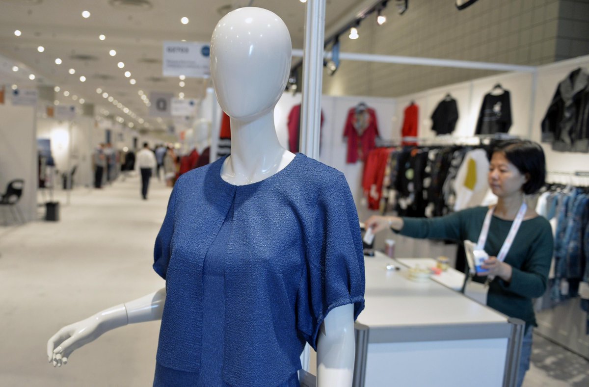 More than 600 enterprises from China show their products at China