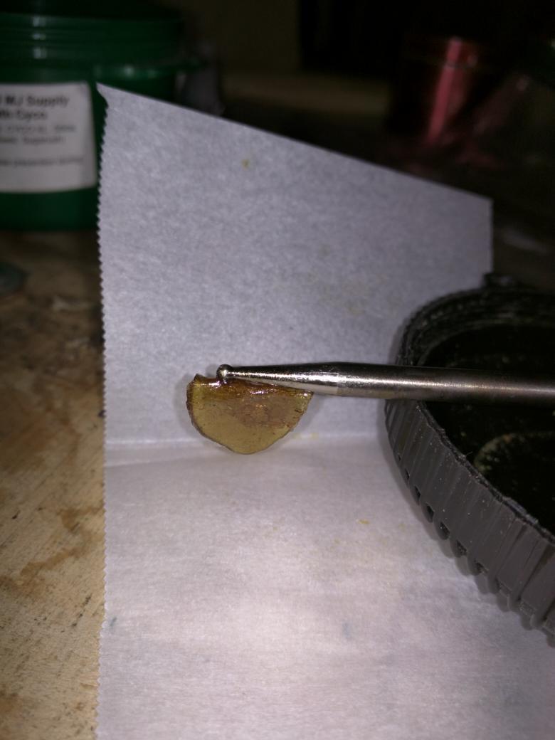 sto_ner's tweet photo. #weed #rosintech #rosin #colorado #stoner #drugs #fun #HighSociety #highlife http://t.co/JOJxGggZ9X