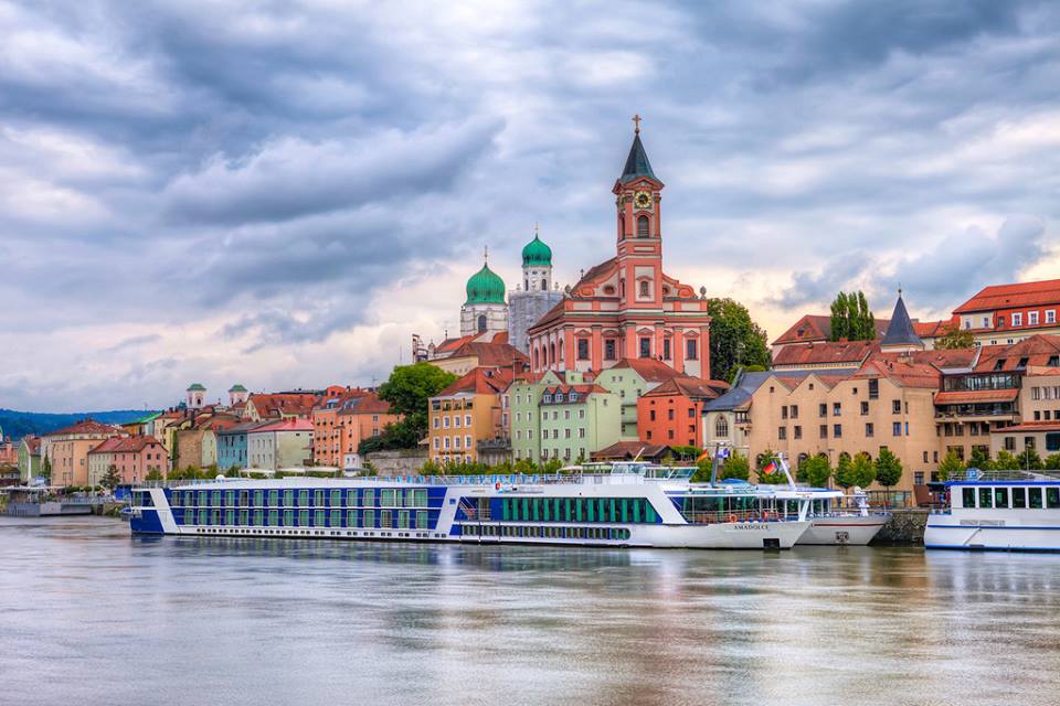 GregoryAdamson's tweet image. Join me in 2016 for the voyage of a lifetime! 7 days on the stunning Danube River bit.ly/1LBxgFL #RiverCruise