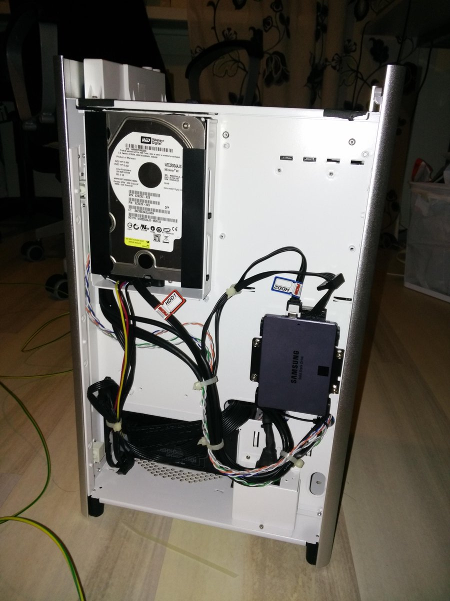 XelPixels's tweet photo. Spent the last 12 hours constructing this baddie :D
Now i'll wait 2 days for my DVD reader for my OS.. #PRsNewComp http://t.co/RXY4lVukr6