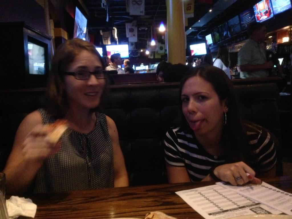 csarra8's tweet photo. @DistrictTrivia #karaokecarlos #pizzainmyface #alsocheesefries4evar http://t.co/p3MCL90yRn