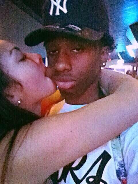 RealCoupleGoaIs's tweet photo. lowkey these are the best girlfriends 😂 http://t.co/qTfszVxFuY
