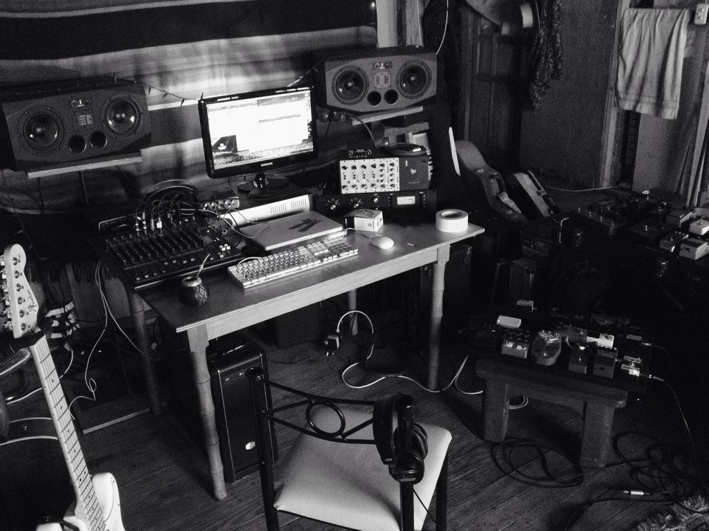 estudiostriana's tweet photo. En las montañas de Antuco. #NuevoDiscoCohete @estudiostriana @ncohete @jpablobello http://t.co/bFfGybsUaW