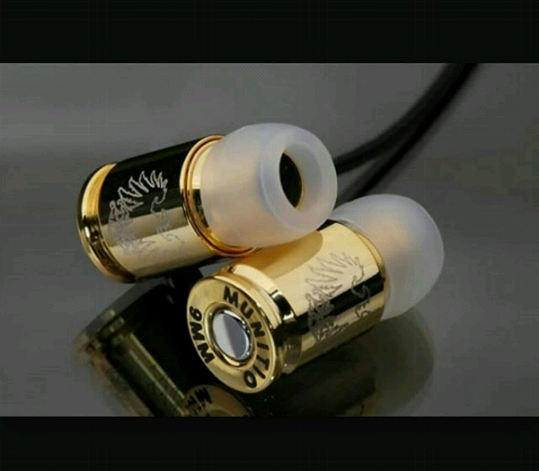 ismlalimm's tweet photo. Şeytan kulağına kurşun... http://t.co/5K9dfCKXwr