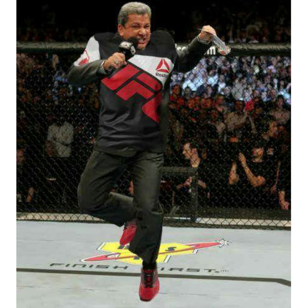 @brucebuffer fight kit by @Reebok unveiled @ufc @MMARoasted @johnwayneparr @JustBleedMMA #ufcreebok #fightkit