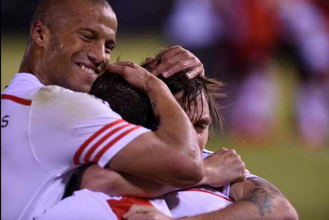 RiverLPM's tweet photo. RT si:
-No abandonás
-No tirás gas
-No la ves por TV
-Estás en la final de la Copa Libertadores http://t.co/KXUlGNYjCF