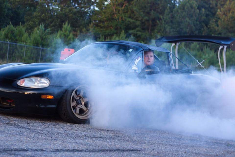 ScStance's tweet photo. The moment you realize... 
#Mx5
#Driftwing
#bigwanggggggg http://t.co/EuCiRcLCIn