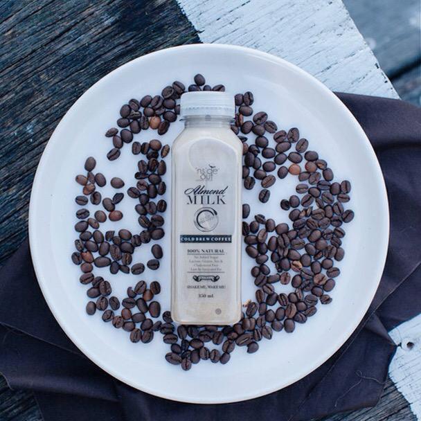 Insideoutng's tweet photo. Inside Out Cold Brew #coffee #almondmilk | 📷 @Socialime_ #drinkinsideout http://t.co/whlM9OUDCq