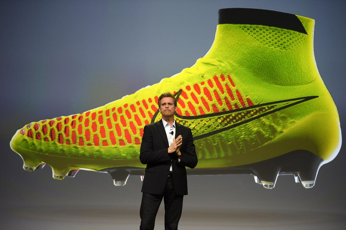 Nike gave its CEO a $30 million stock award to stay for 5 years bloom.bg/1CMRtHm