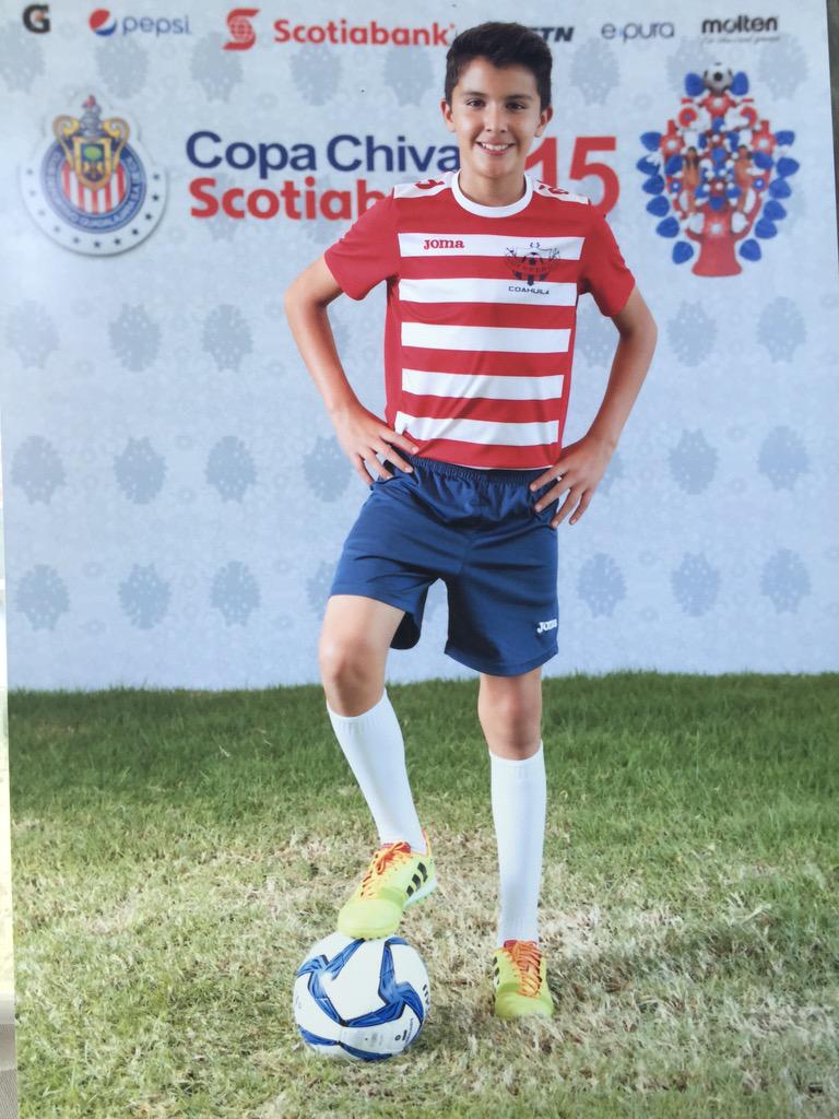 AnaMaryyaa's tweet photo. #copachivas2015 @crnachoes 😍 http://t.co/CYJcbCmGtu