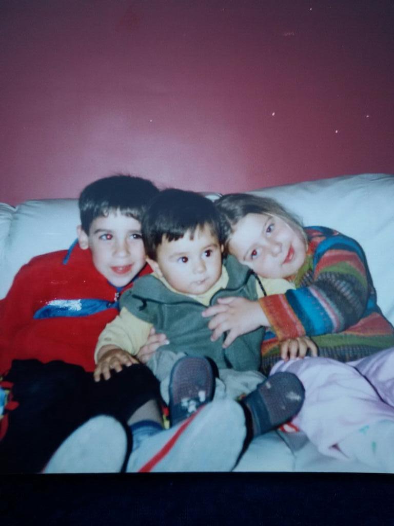 paulalaki_1's tweet image. Felíz 15 Euge Carizzoni!! #funtime2015