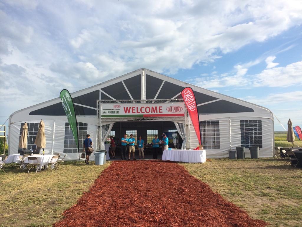 KirstenRatzlaff's tweet photo. Fantastic 1st day @AginMotion ! Today we unveiled #PrecisionPac 3.0! Come by this week to check it out! #dupont #aim http://t.co/K0J5YQsRCc
