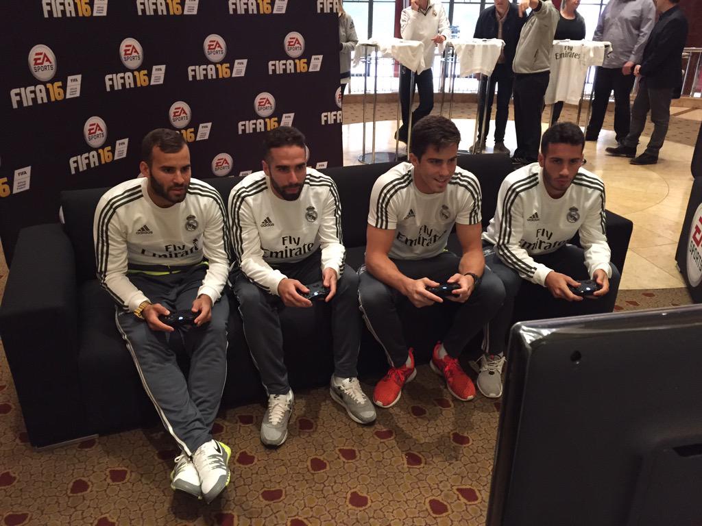 Final of the first #FIFA16 Pro Player Tournament. 
<a href="/DaniCarvajal92/">Dani Carvajal Ramos</a> &amp; <a href="/JeseRodriguez10/">JeseRodriguez10</a> 
VS
<a href="/RYanez93/">Rubén Yáñez Alabart</a> &amp; @J_Carloslazo