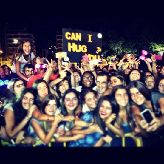 PortalSelenaBR's tweet photo. Você merece muito mais ainda. Continue inspirando e conquistando o mundo. #HappyBirthdaySelenaFromBrazil http://t.co/XUoONQoJ37