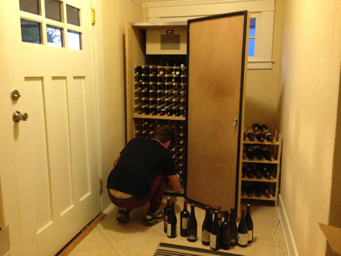 kimmyelwell's tweet photo. #winemakerproblems @halcyonwines http://t.co/P3Rk5XADql
